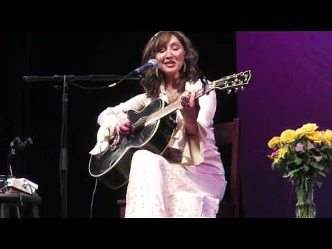 Pam Tillis Trio Live - Let That Pony Run Oct. 5, 2016