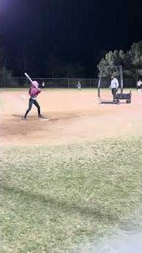 Batting practice! Softball SZN coming in hot #youtubeshorts #softball #fypage #fy #youtuber #sports