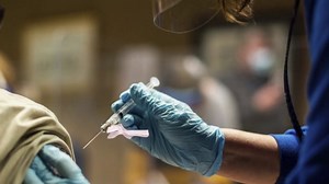 Can vaccinated people get long Covid? Doctors say risk is 'very, very small'