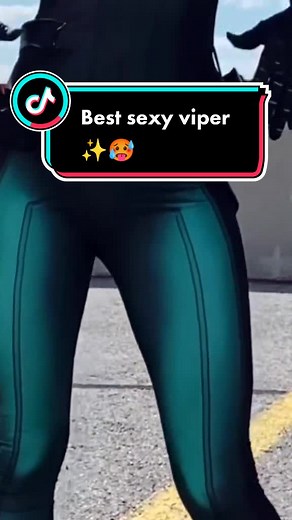 Best Sexy Viper Cosplay in Valorant