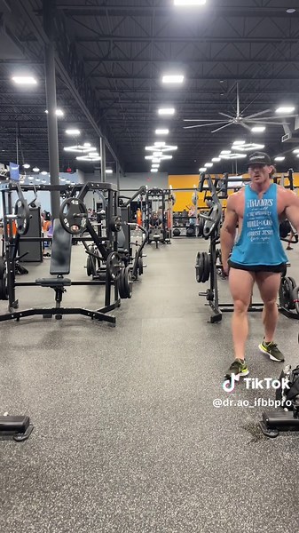 End of Workout Posing Tips for Classic Physique