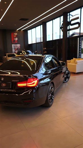 BMW 320i 2017 | 29 Select - CARROS PREMIUM