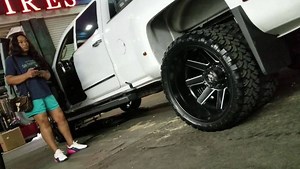 24" @fueloffroad 👑 #dullytrucks @air_lift_performance @rbptire @roughcountry -------------------------------------------- #wheeldeals #wheelshop #wheelporn #wheeldeal #rimshop #rimsandtires #rims #tires #financing #sepulveda #deals #northhills #deal #luxurywheels #exoticwheels #exoticcars #love #like #gooddeals #gooddeal #24inch #fueloffroadwheels #sexywheels #loveit❤#air_lift_performance #roughcountry #truck #dully | Wheel Deals