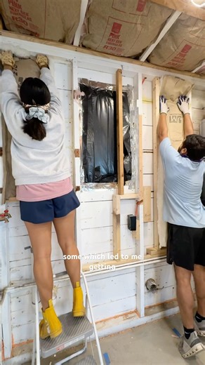 If your house heats up quickly check for insulation in the walls #homemakeover #homerenovation