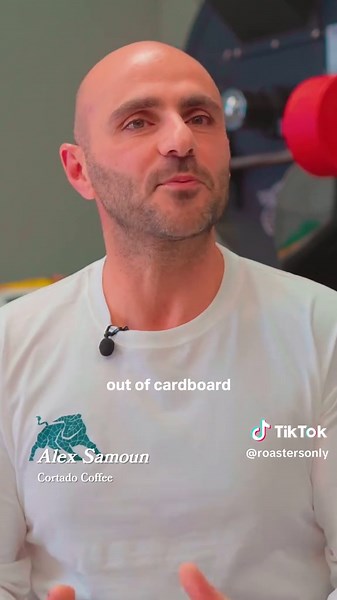 We’re lucky to work with some seriously great roasters. This one’s a shoutout to all of you - sharing your stories, your bags, and the reasons you choose Roasters Only. It means a lot 🤎 #RoastersOnly #CoffeeBags #Roasting #CoffeeRoasting #CoffeeRoastery