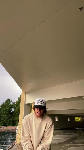 A COVER!!! Comment down below if I should post more covers again!!! And lmk what songs!!