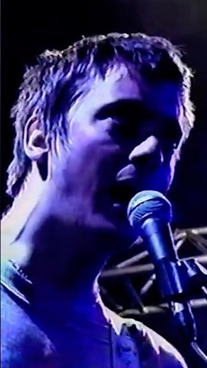 Bugman, from the album '13', performed live on 'Nulle Part Ailleurs' in 1999. #blur #shorts