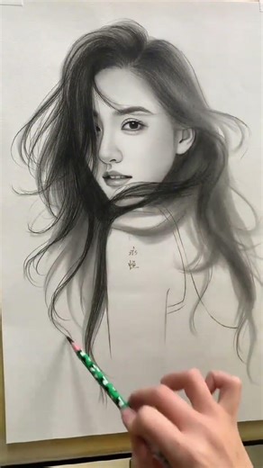 Hair design hand-painted high-level long hair styling. The skills of people in the beauty indust