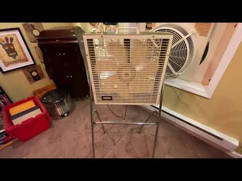 Duracrest (R&M/Hunter) 20" Box Fan Model 16801 With Roll-About Stand