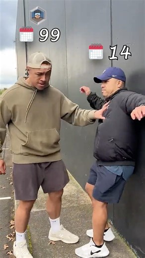 ☠️🤖 Cyborg AURA vs Noob - 99 nights in the forest #roblox #99nights #99nightintheforest