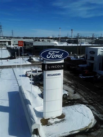 Cette année encore, Desjardins Auto Collection Ford prend part à L'international de l'auto de Québec 🚘 Passez nous voir pour explorer nos modèles phares, discuter avec notre équipe et découvrir tout ce que Ford a à offrir, en personne. On se retrouve au salon! 🎥 @agenceprofila #FordDesjardins #SalonAutoQuebec #fordquebec