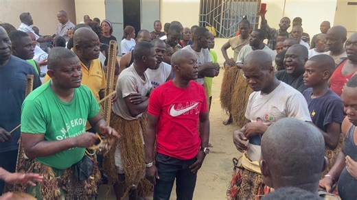 Ekongo Owando #242brazzaville🇨🇬🇨🇬🇨🇬🇨🇬🇨🇬🇨🇬🇨🇬mboka #makoua🇨🇬 #cultureafricaine #boudji #culturefrançaise #cuvetteouest🇨🇬🇨🇬🇨🇬🇨🇬 #owandoaucongo #congolaise🇨🇩🇨🇬 #vues #vue #abonnetoi #abonnetoi❤️❤️🙏菲利克斯祝你晚上出色♥️ #chanson #lingala #