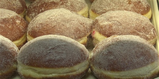 Traditional Polish bakery in South Bend bakes paczkis for Fat Tuesday