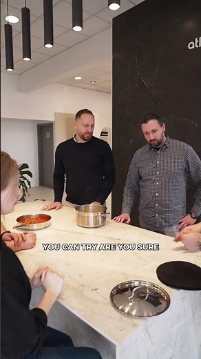 Cooking directly on kitchen island without stovetop #invisacook_europe #invisacook #kitchenisland