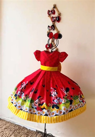 Minnie Mouse Costume for Disneyland