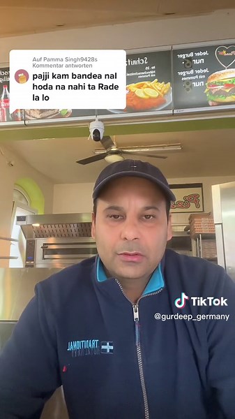 Fast Food Experience: Dining and Conversations in Style