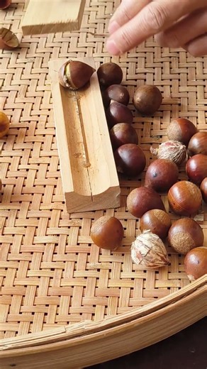 DIY-Quickly remove the shell of the chestnut #diy #farm life #live tips