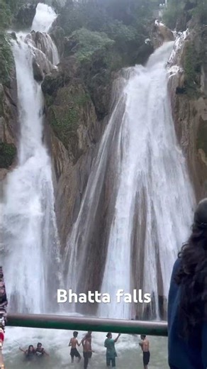 #bhattafalls #viralshort #viral #mussorrie