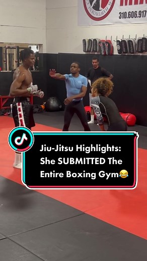 Jiu-Jitsu Highlights: She SUBMITTED The Entire Boxing Gym #jiujitsu #wrestling #boxer #boxing #guilotine #choke #athlete #athletes #grappling #selfdefense #headlock #women #womenempowerment #womenpower #womensports #womensport #women #feminism #womenwrestling #womenjiujitsu #davidandgoliath #davidvsgoliathbjj #underestimate #underestimated #neverunderestimatethepowerofwomen #submission #submissiongrappling #submissionwrestling #gym #martialarts #training #workout #motivation #inspiration #funny 