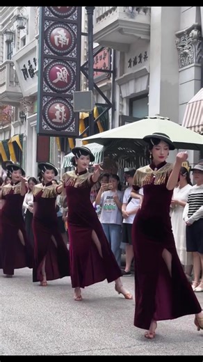 เต้นรำที่สุดของ mei ในคลิปโชว์