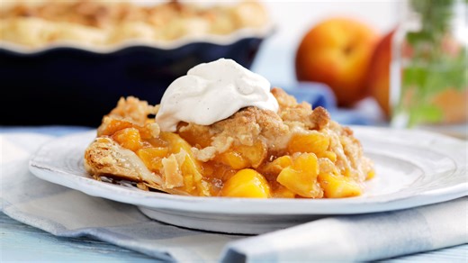 Peach Pie with Shortbread Crumble