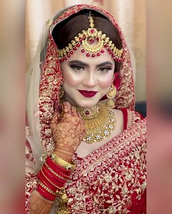 Such a dreamy bride anika ♥️ Watch our videos to ensure the quality we serve! You can’t really edit the smoothness and glow 😍😍 Get your dream makeover here with Manami Elahi- makeup artistry ♥️♥️ DM for details or call 01631953645 for appointments | Manami Elahi - Makeup Artistry