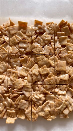 11 reactions | Cinnamon Toast Crunch Bars | The Life Jolie Blog | Facebook