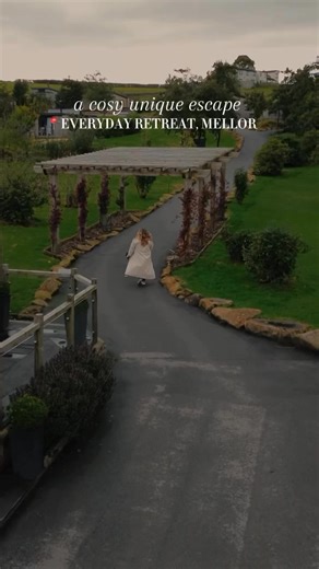 Black Friday Offer 10% Off All December Stays of 2 Nights or More Use Code: ERBLACK Escape to luxury this December at Everything Retreat. Step into serenity at our exclusive countryside haven and indulge in: ✨ Access to our private Balance Bar & Kitchen ✨ Rejuvenation at the tranquil Healing Hut ✨ Concierge service for your every need Whether you’re craving calm, connection, or countryside charm, Everything Retreat is your sanctuary. Book your Winter escape today - limited availability. | Everyt