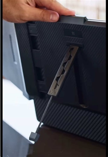 Enhance your multitasking setup with the Allvia Laptop Triple Screen Extender two 14″ 1080p Full HD IPS panels with rich color (72% NTSC) and high contrast, perfect for extended display or mirror mode. Compatible across Windows, ChromeOS, Linux, and USB-C/HDMI laptops. Features include anti-flicker tech and Adaptive Sync (60 Hz) for smooth visuals without tearing. Ideal for boosting productivity up to 300% with efficient, laptop-powered plug-and-play convenience. #portablemonitor #laptopsetup #w