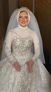 3.2K views · 43 reactions | Our bride  Makeup & veil by our team  الحقو احجزو ميك اب فرحك مع فريق المكياج بتاعنا المدرب من خبيرة المكياج رندا عبد السلام واحصلي علي لينسيز ورموش وحمام مغربي هدية  بسعر فوق الممتاز كلمينا علي رقم 01000294928 الاكسيسوريز ايجار من داخل السنتر عندنا  | Randa MakeUp Artist | Facebook