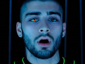 Zayn Malik's latest music video is breaking the internet | The Express Tribune