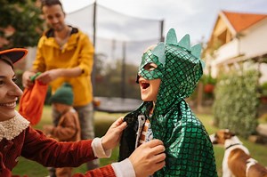 27 Family Halloween Costume Ideas That Are Sure to Wow | LoveToKnow