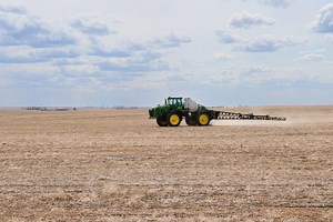 Pulse School: Herbicide layering makes the most of in- and out-of-season weed control