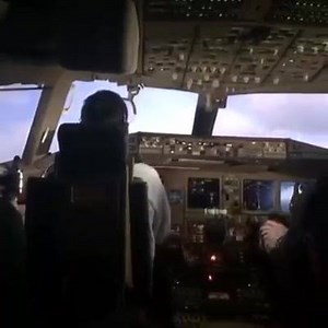 40K views · 552 reactions | What's it like to sit in the pilot's seat...