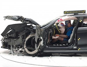 As Tesla Protests, What Exactly Is IIHS' Small Overlap Front Test? - SlashGear