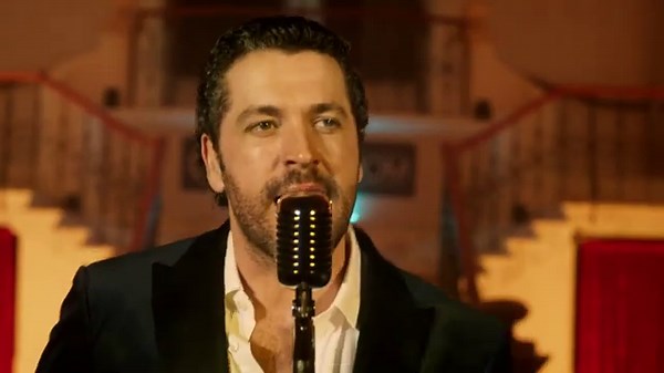 Shayne Ward as Jack Grayling performing She Drives me Crazy