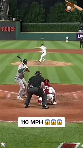 Incredible Baseball Plays: Epic Highlights and Clutch Moments