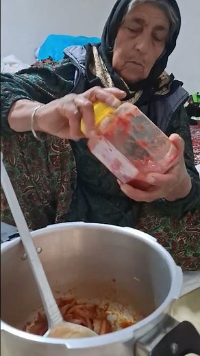 Nomadic Life | Village Traditional Cooking in Iran 🍲⛰️