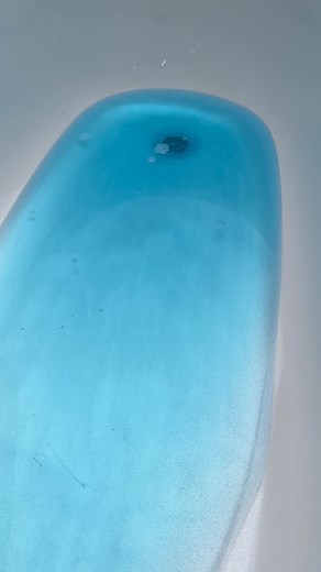 Crazy crystal lover? We made a aquamarine gemstone bath for the month of march. Tag a friend who would like this 💎 | Bath Box