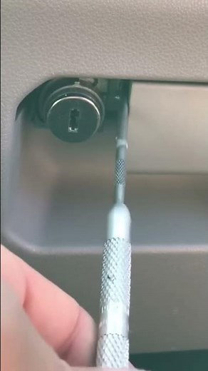 QUICK TIP: How to Open a Stuck Glovebox on a Honda #shorts