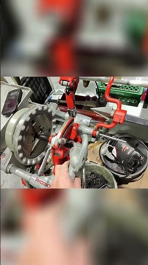 Master Plumber Cuts & Threads Gas Pipe: Uncensored DIY Tips! #shorts