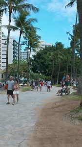 Walking Tour to Waikiki Beach 04. Waikiki, Hawaii. 🏖🌊😎 07.2025 #waikiki #waikikibeach #waikikibeachwalk #kuhiobeach #dukekahanamokustatue #kalakaua #walkingtour #beach #beachvibes #travelvibes #travel #oahu #hawaii #aloha #ハワイ #ハワイ旅行 #followus #allyhawaii #ellievloghawaii | Ally Hawaii