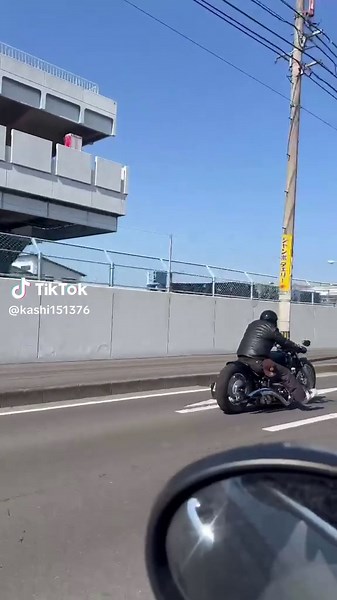 短いけど初走行動画ということで✋ #dragstar400 #ドラッグスター400 #YAMAHA #ニューロッド #ドラッグスター #国産アメリカン #ツーリング仲間募集中 #香川