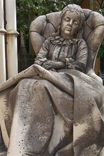 Statua Certosa di Bologna