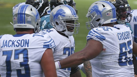 Adrian Peterson finishes impressive Lions' drive with TD run  