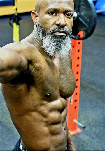 What is your favorite core exercise? Workout Mashup Core Strenth 💪🏾💪🏾 Your core is the central part of your body. It includes your pelvis, lower back, hips and stomach. The stomach muscles sometimes are called abs. Core exercises train the muscles in your core to work in harmony. This leads to better balance and steadiness, also called stability. Your core stabilizes your body, allowing you to move in any direction, even on the bumpiest terrain, or stand in one spot without losing your balan