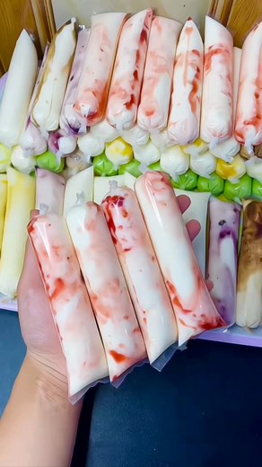 1.7M views · 20K reactions | #كل_يوم_فكرة_مشروع – صنع الآيسكريم في المنزل الجزء الثاني تابعنا لرؤية آخر المشاريع الإنتاجية القادمة من كوكب الصين  دراغون... قوتك التجارية من قلب الصين إلى أرض السودان  #السودان #khartoum_sudan #الصين #Khartoum #الخرطوم | Dragon International LTD | Facebook