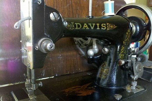 History of Davis Sewing Machine Company (How To Date)