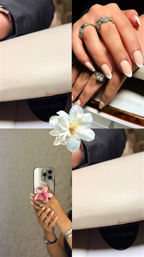 ‏Normal polish with french tip💅🏼