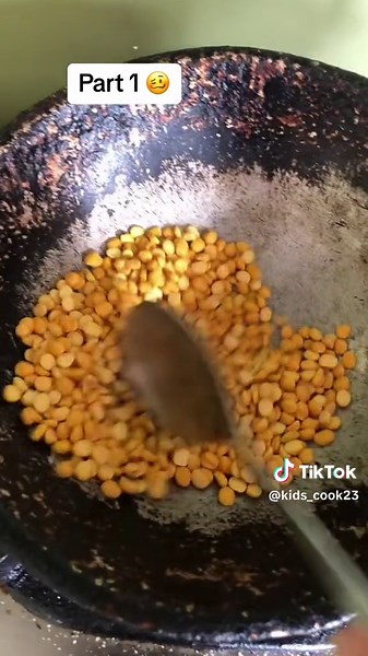 Part 1 of Kanawla recipe. An ideal for ganesh chaturti 😍😋🤤 #kids_cook #mru_kitchen🇲🇺 #cookingwith_ryansh #like #fyp #foryou #viral #mauritius #cooking